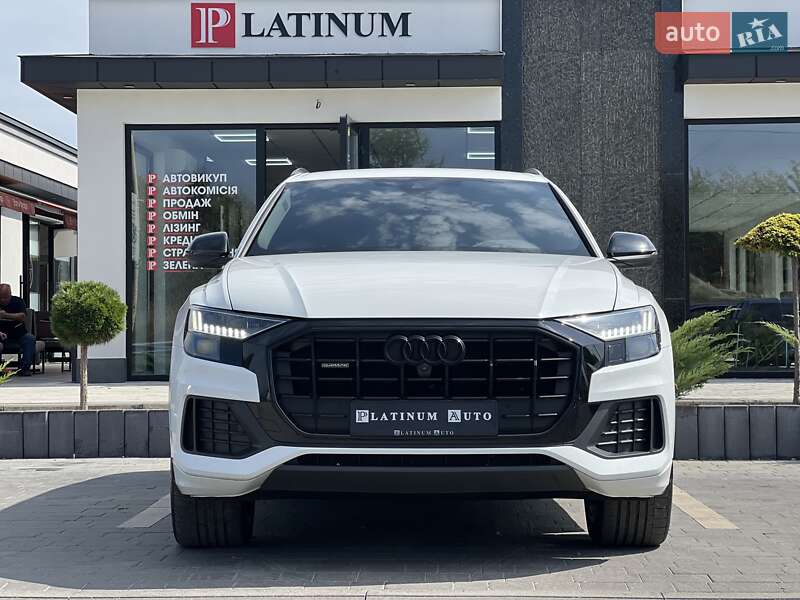 Внедорожник / Кроссовер Audi Q8 2023 в Ужгороде