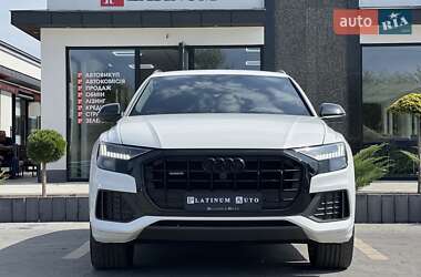Внедорожник / Кроссовер Audi Q8 2023 в 