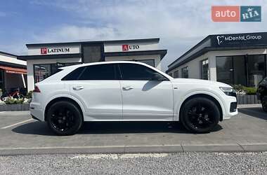 Позашляховик / Кросовер Audi Q8 2018 в Ужгороді