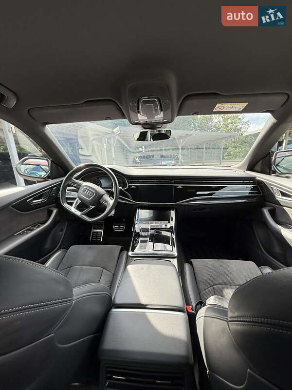Позашляховик / Кросовер Audi Q8 2020 в Львові