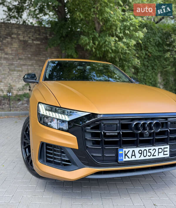 Внедорожник / Кроссовер Audi Q8 2018 в 