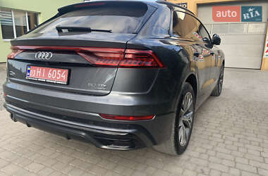 Внедорожник / Кроссовер Audi Q8 2018 в 