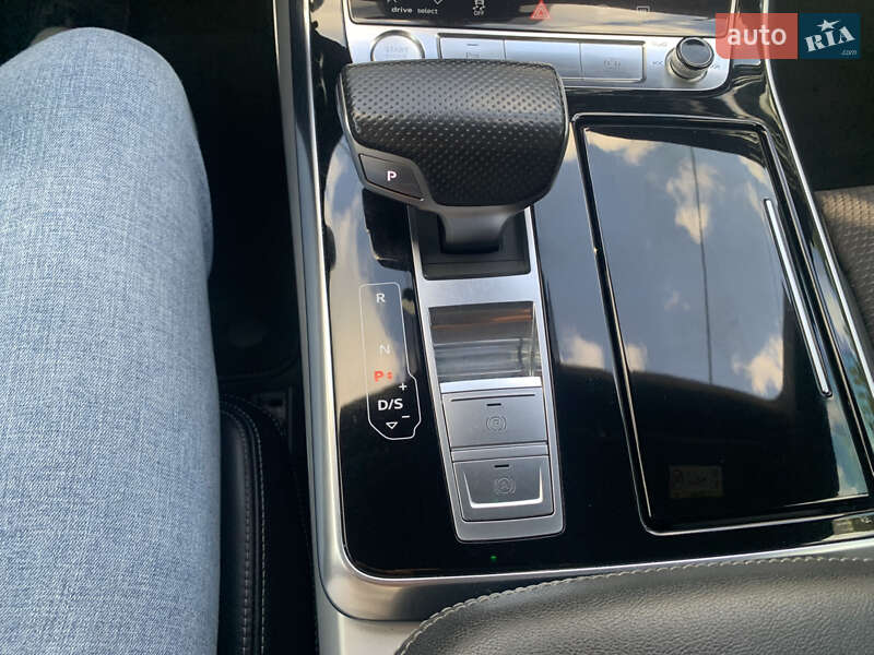 Внедорожник / Кроссовер Audi Q8 2018 в Дрогобыче