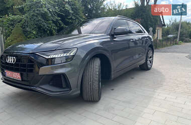 Внедорожник / Кроссовер Audi Q8 2018 в 