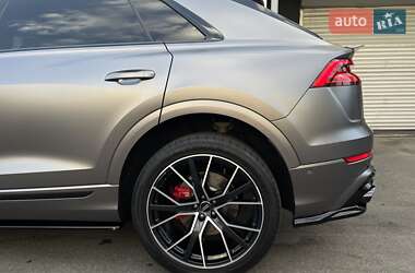 Внедорожник / Кроссовер Audi Q8 2018 в 