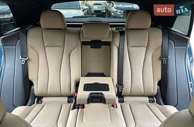 Внедорожник / Кроссовер Audi Q8 2018 в 