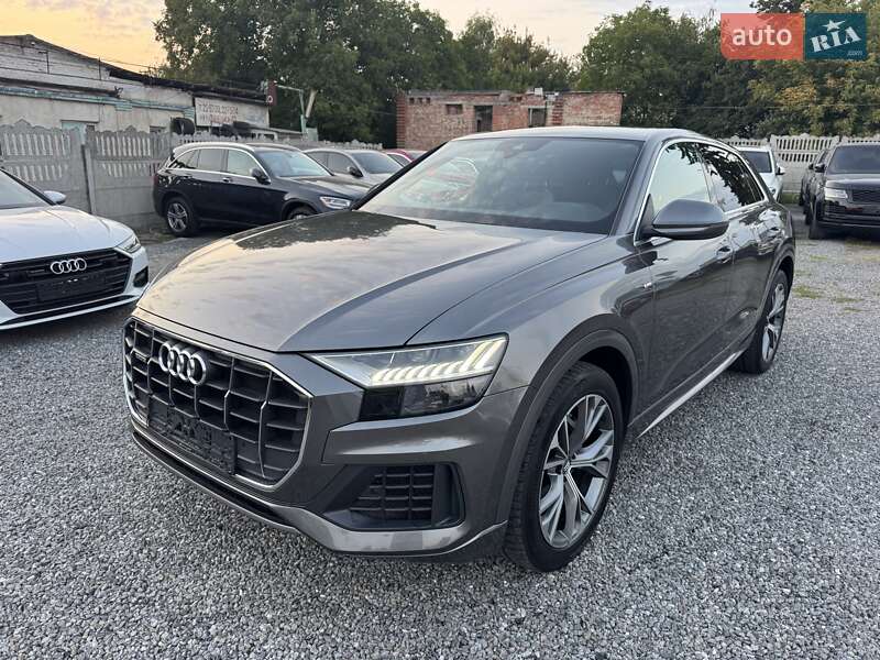 Внедорожник / Кроссовер Audi Q8 2019 в Тернополе