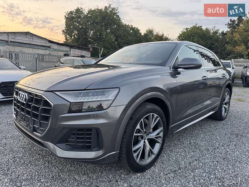 Внедорожник / Кроссовер Audi Q8 2019 в 
