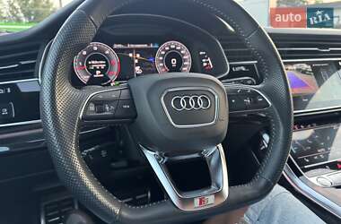Внедорожник / Кроссовер Audi Q8 2019 в 