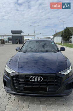 Внедорожник / Кроссовер Audi Q8 2019 в 