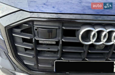 Внедорожник / Кроссовер Audi Q8 2019 в 