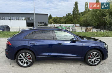 Внедорожник / Кроссовер Audi Q8 2019 в 