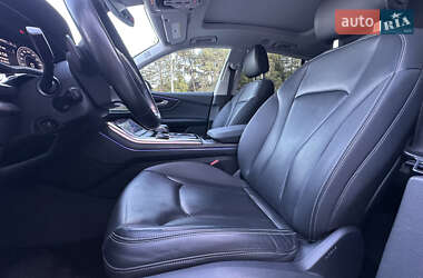 Позашляховик / Кросовер Audi Q8 2018 в  фото 25 Позашляховик / Кросовер Audi Q8 2018 в