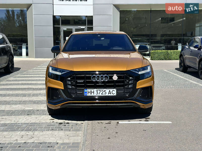 Внедорожник / Кроссовер Audi Q8 2019 в Одессе