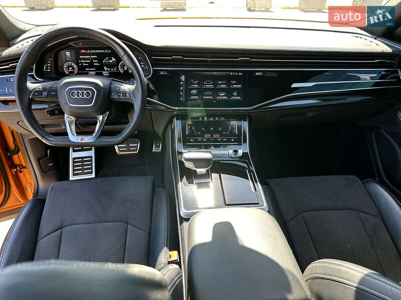 Внедорожник / Кроссовер Audi Q8 2019 в Одессе