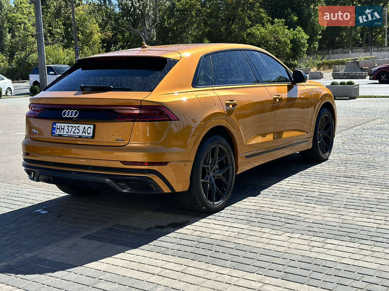 Внедорожник / Кроссовер Audi Q8 2019 в Одессе