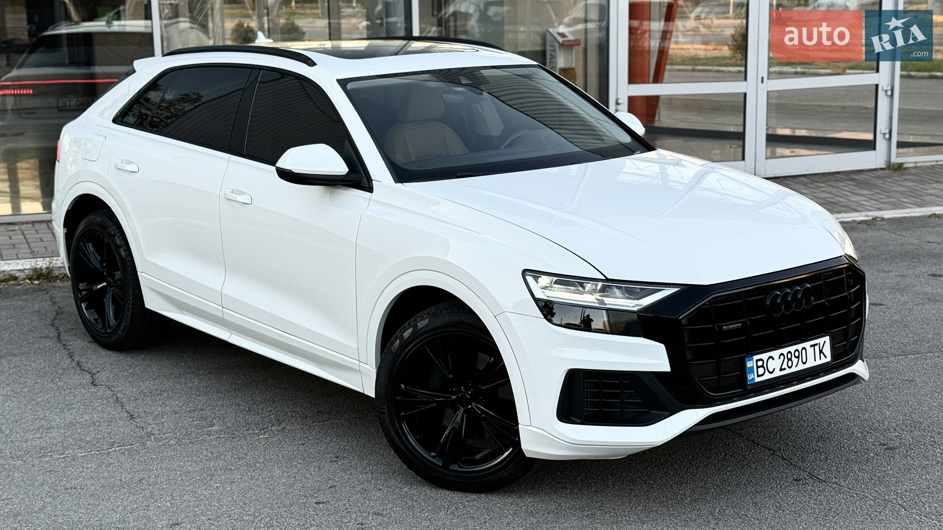 2019 Audi Q8 - мініатюра 3