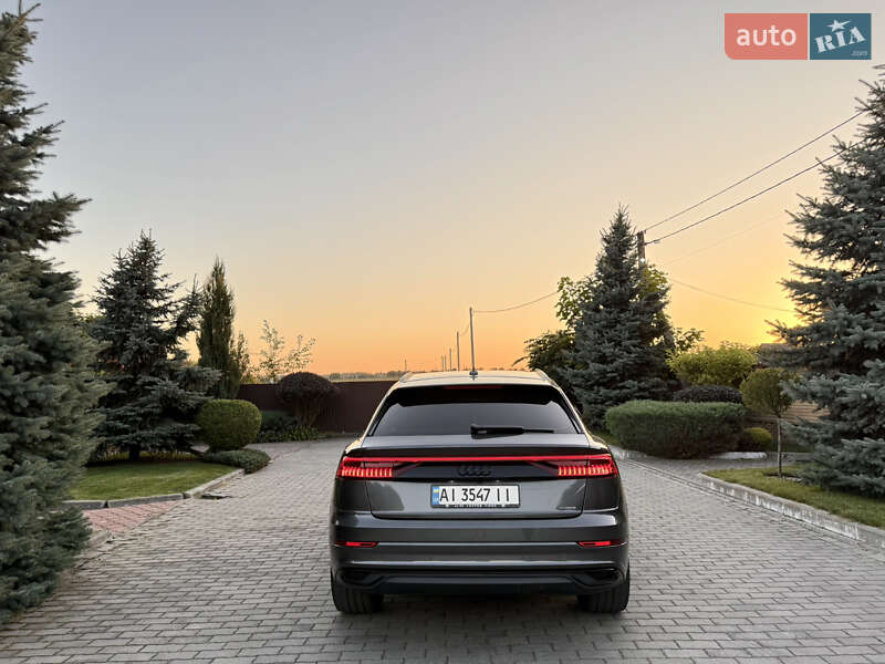 Позашляховик / Кросовер Audi Q8 2019 в Києві