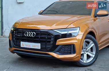Внедорожник / Кроссовер Audi Q8 2019 в 