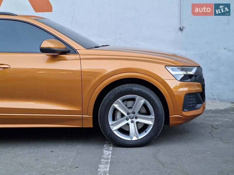 Внедорожник / Кроссовер Audi Q8 2019 в Одессе