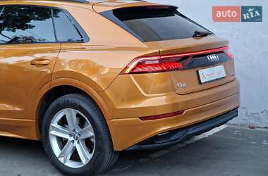 Внедорожник / Кроссовер Audi Q8 2019 в 