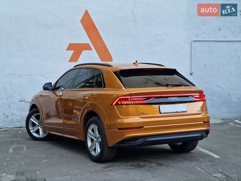 Внедорожник / Кроссовер Audi Q8 2019 в Одессе