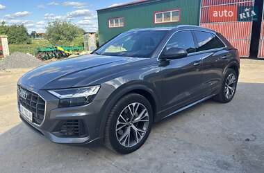 Внедорожник / Кроссовер Audi Q8 2018 в Теофиполе