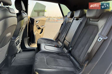 Внедорожник / Кроссовер Audi Q8 2020 в 