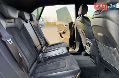 Внедорожник / Кроссовер Audi Q8 2020 в 