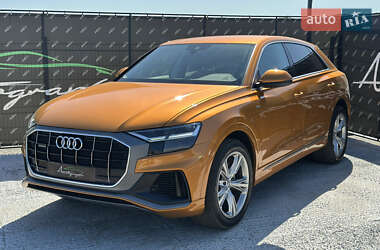 Внедорожник / Кроссовер Audi Q8 2019 в Киеве