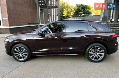 Внедорожник / Кроссовер Audi Q8 2020 в 