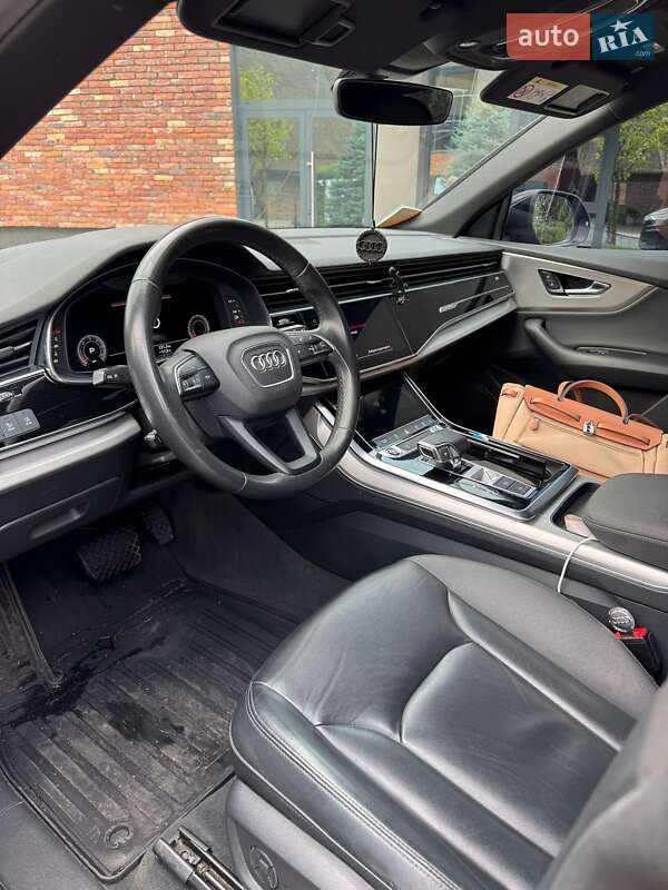 Внедорожник / Кроссовер Audi Q8 2020 в Львове фото 10 Внедорожник / Кроссовер Audi Q8 2020 в Львове