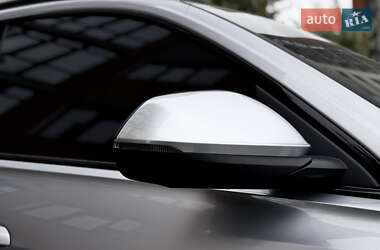 Внедорожник / Кроссовер Audi Q8 2020 в 