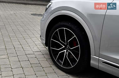 Внедорожник / Кроссовер Audi Q8 2020 в 