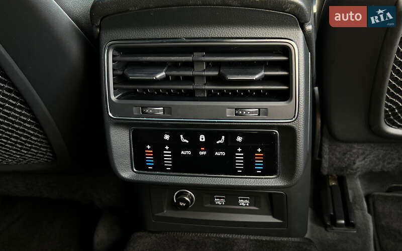 Внедорожник / Кроссовер Audi Q8 2020 в Львове