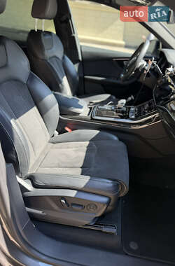 Внедорожник / Кроссовер Audi Q8 2020 в 