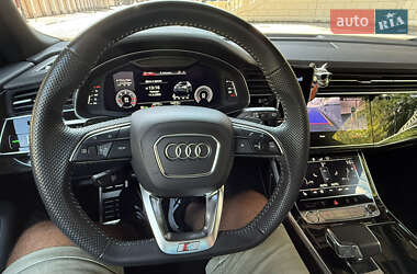 Внедорожник / Кроссовер Audi Q8 2020 в 