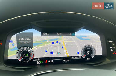 Внедорожник / Кроссовер Audi Q8 2020 в 