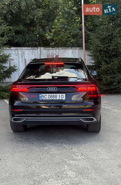 Внедорожник / Кроссовер Audi Q8 2020 в 