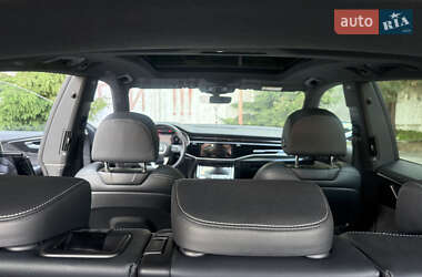 Внедорожник / Кроссовер Audi Q8 2020 в 