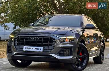Внедорожник / Кроссовер Audi Q8 2019 в 