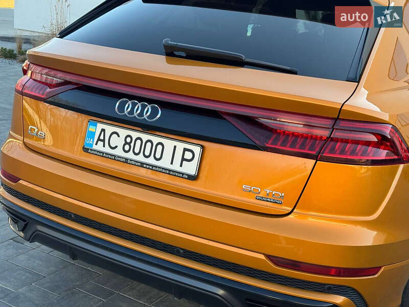 Позашляховик / Кросовер Audi Q8 2019 в Луцьку