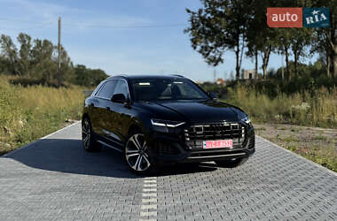 Внедорожник / Кроссовер Audi Q8 2019 в 