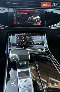 Внедорожник / Кроссовер Audi Q8 2019 в 