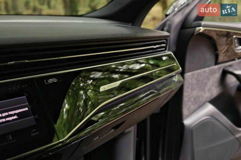 Внедорожник / Кроссовер Audi Q8 2020 в Луцке фото 16 Внедорожник / Кроссовер Audi Q8 2020 в Луцке