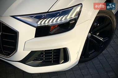 Внедорожник / Кроссовер Audi Q8 2019 в 