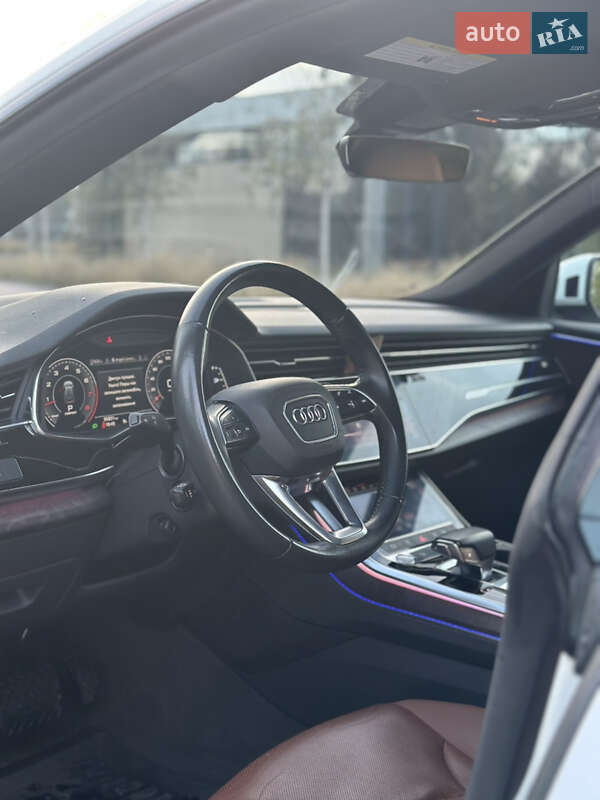 Позашляховик / Кросовер Audi Q8 2019 в Києві