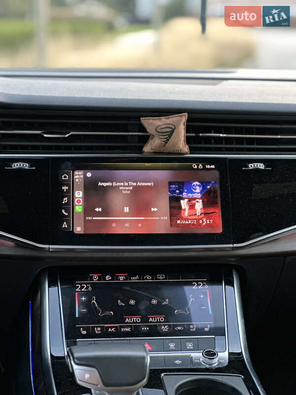 Позашляховик / Кросовер Audi Q8 2019 в Києві