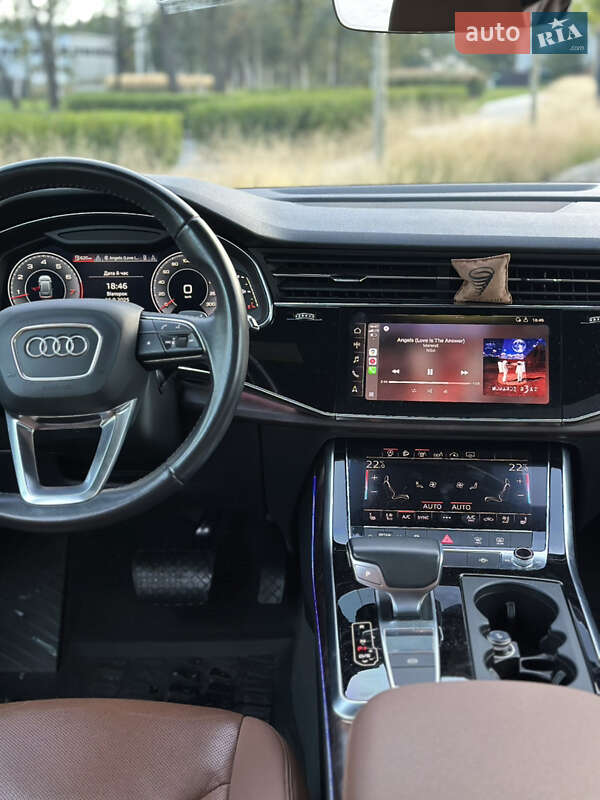 Позашляховик / Кросовер Audi Q8 2019 в Києві