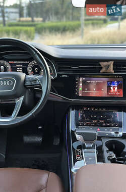 Внедорожник / Кроссовер Audi Q8 2019 в 